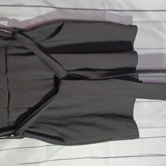 Strapless bodycon romper with pockets - Picture 3 of 8